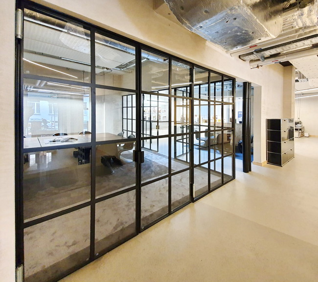 buero glastrennwand industrial look schallschutz 05